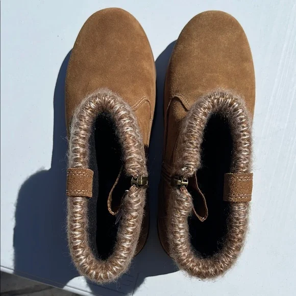 NWOT Khombu Tan Suede Winter Boots - Picture 5 of 12